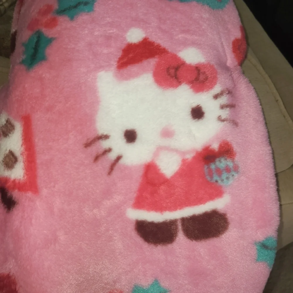 Hello Kitty Blanket 💗
